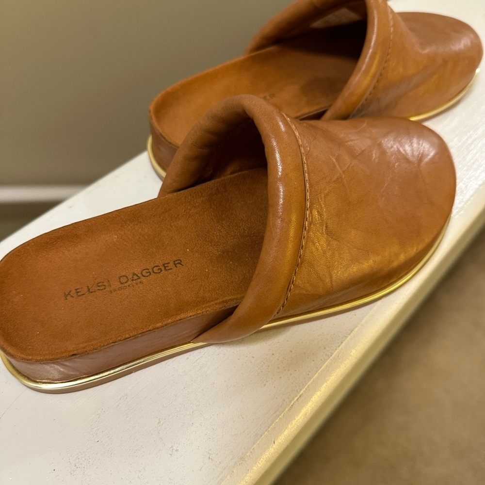 Kelsi Dagger Tan Leather Slides